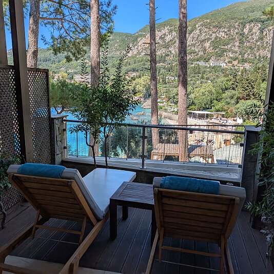 PXL_20250831_100139314