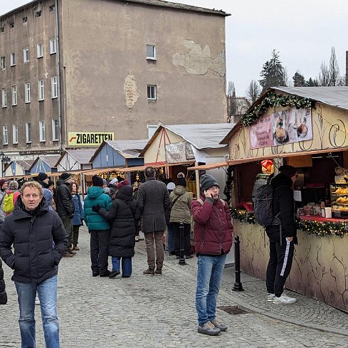 Der Weihnachtsmarkt auf der polnischen Seite